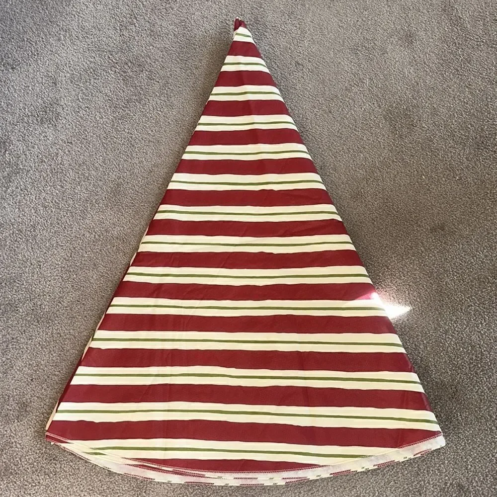 Holiday Striped Waterproof 70” Round Tablecloth!